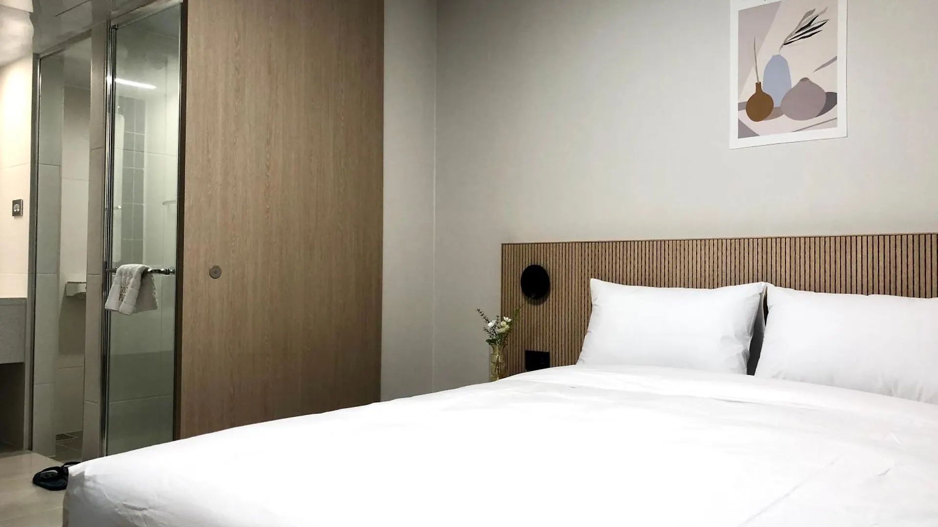 Golden Planet Incheon Hotel 4*,